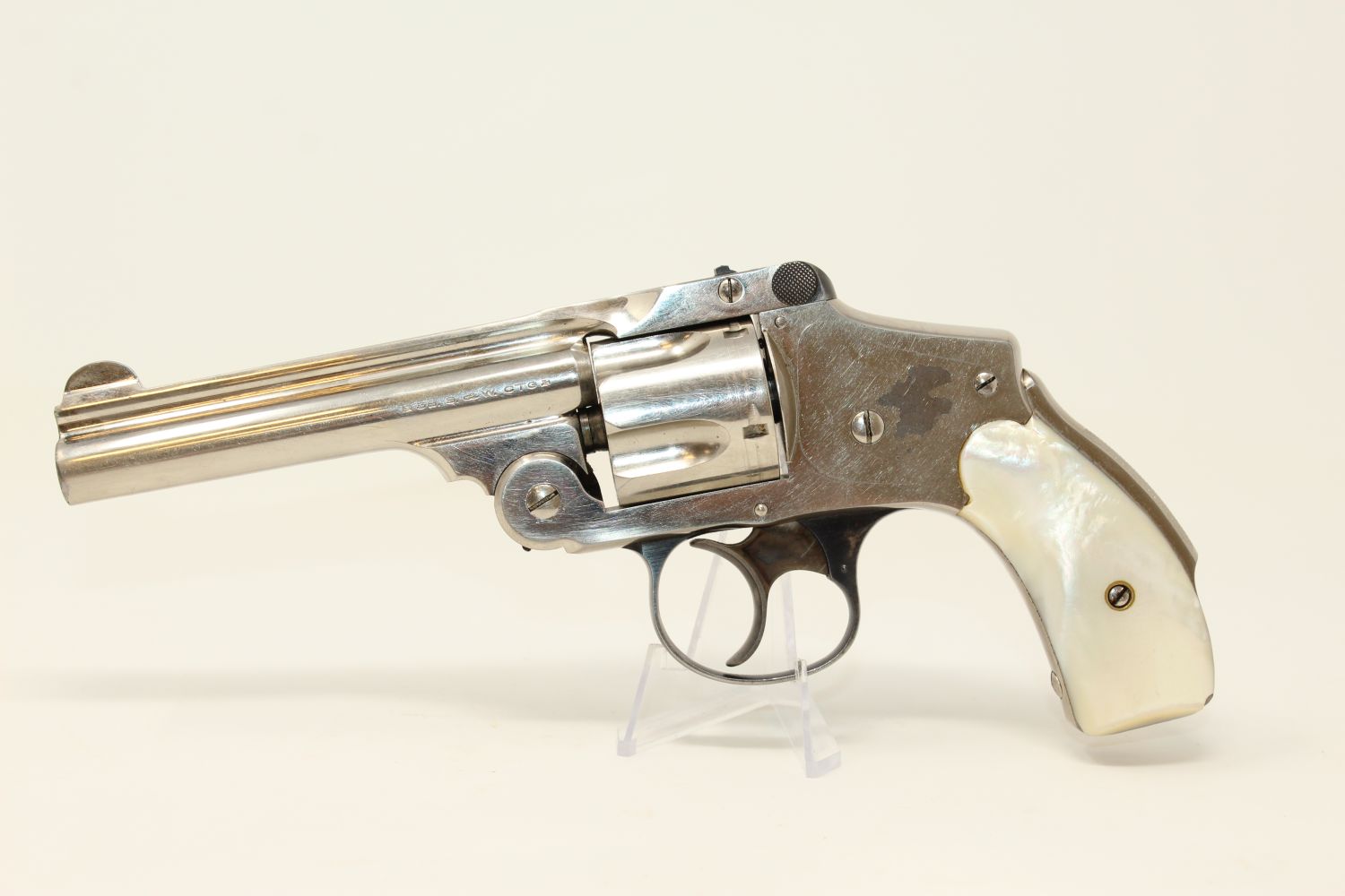 S&w .38 Safety Hammerless Fifth Model Revolver With Pearl Grips And 